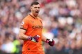 El Dibu Martínez se perderá la doble fecha de Eliminatorias : detalles sobre la sanción de la FIFA